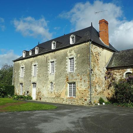 Bed and Breakfast Les Grands-Aulnais Cosse-le-Vivien Екстер'єр фото